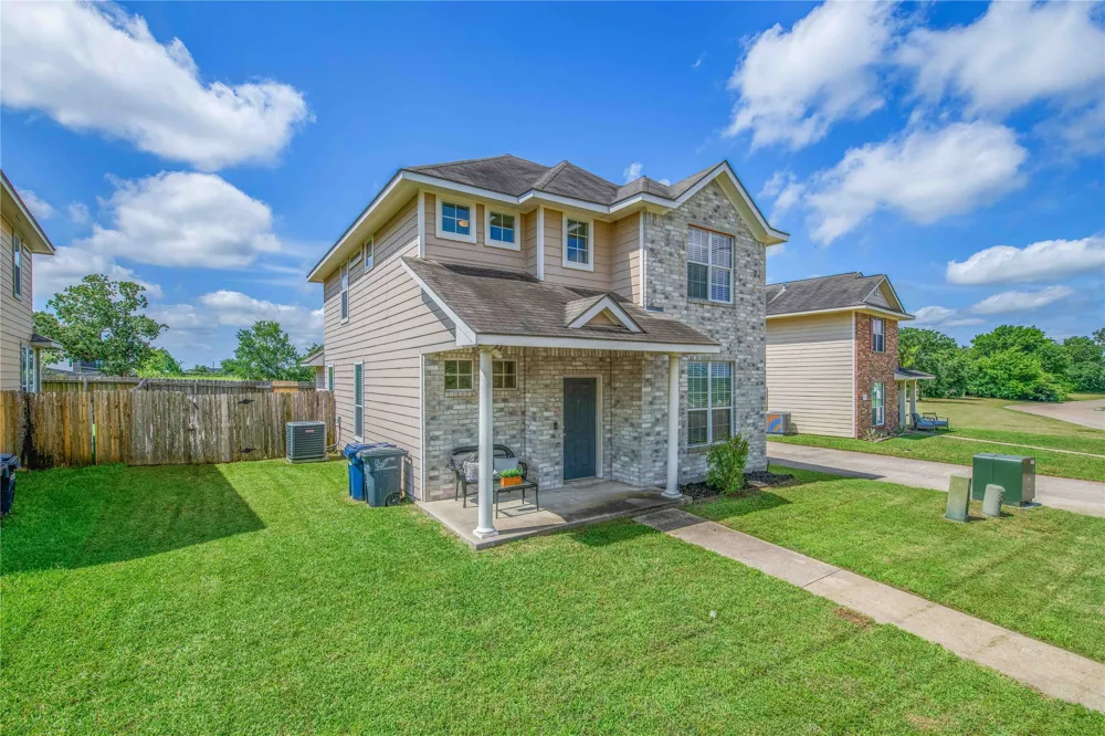 4124 McFarland Drive College Station, TX 77845