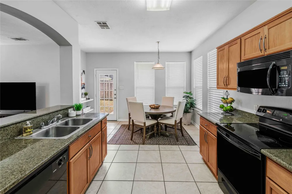 4124 McFarland Drive College Station, TX 77845
