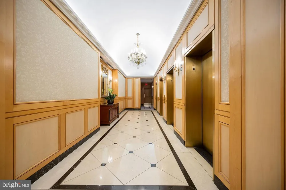 1500 CHESTNUT STREET #13E Philadelphia, PA 19102