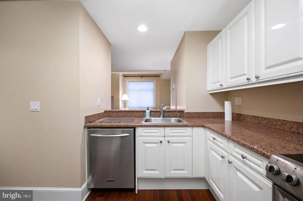1500 CHESTNUT STREET #13E Philadelphia, PA 19102