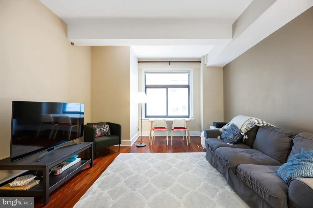 1500 CHESTNUT STREET #13E Philadelphia, PA 19102