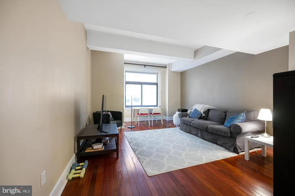 1500 CHESTNUT STREET #13E Philadelphia, PA 19102