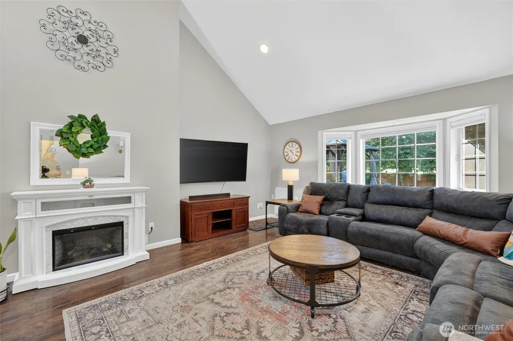 6898 Golf View Drive Lynden, WA 98264