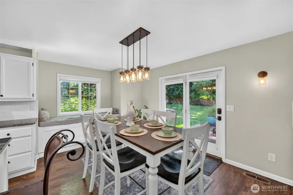6898 Golf View Drive Lynden, WA 98264