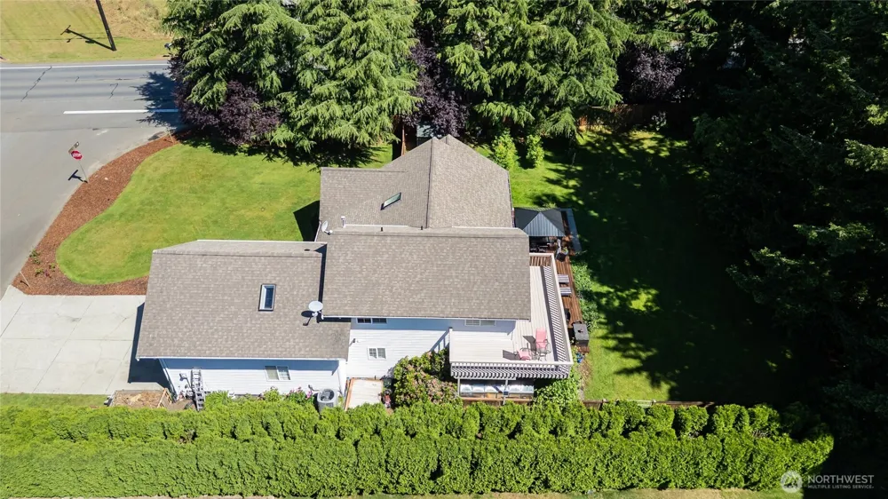 6898 Golf View Drive Lynden, WA 98264