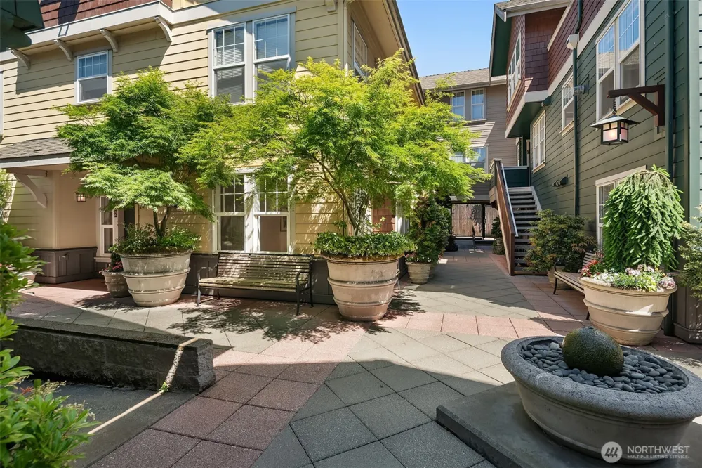 5430 California Avenue SW #4A Seattle, WA 98136