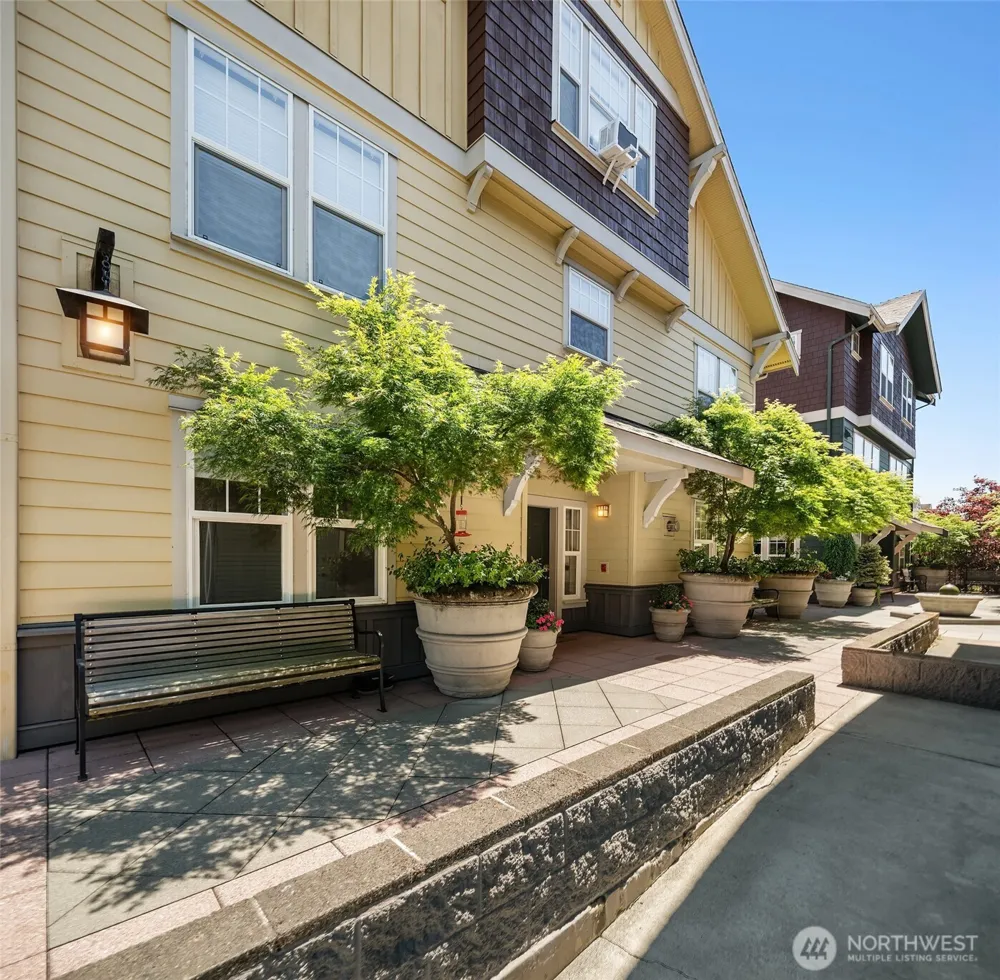 5430 California Avenue SW #4A Seattle, WA 98136