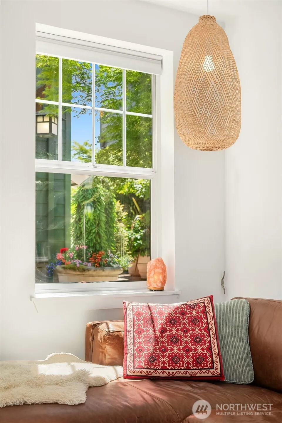 5430 California Avenue SW #4A Seattle, WA 98136