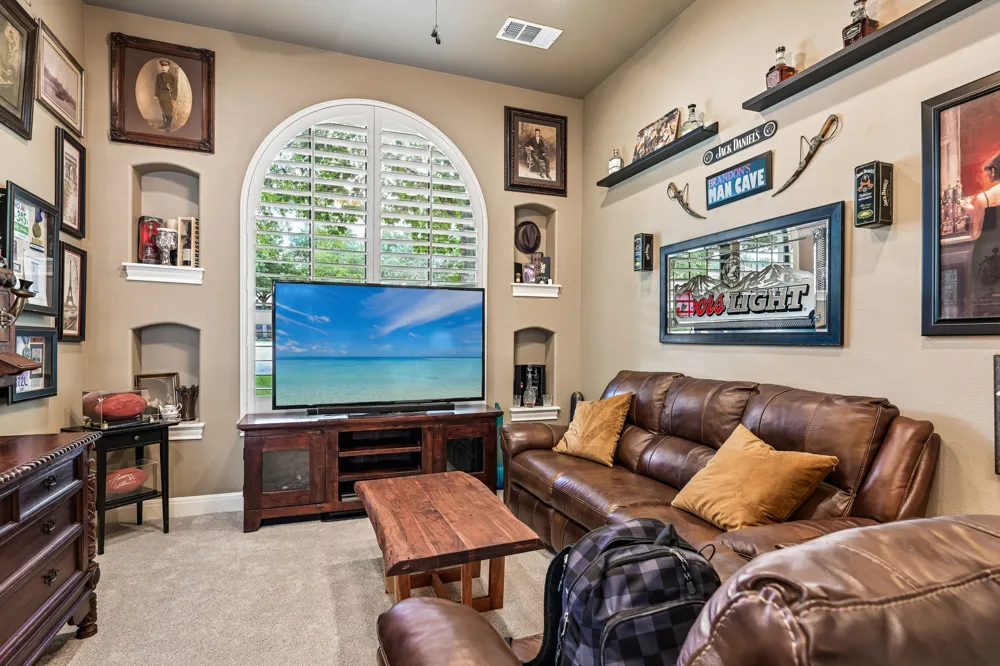 11725 Red Oak Valley Lane Austin, TX 78732