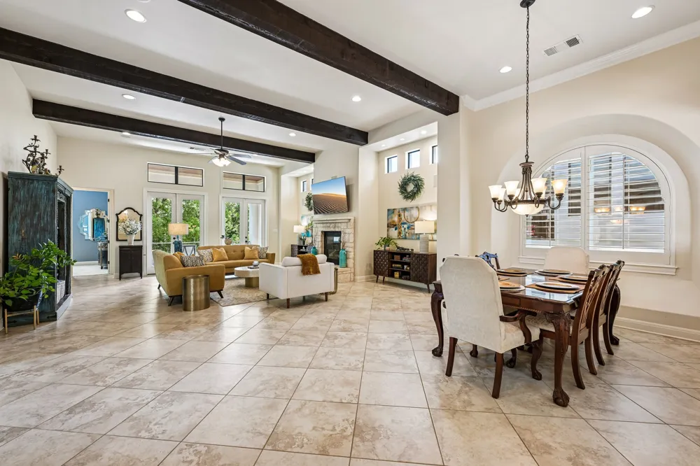 11725 Red Oak Valley Lane Austin, TX 78732