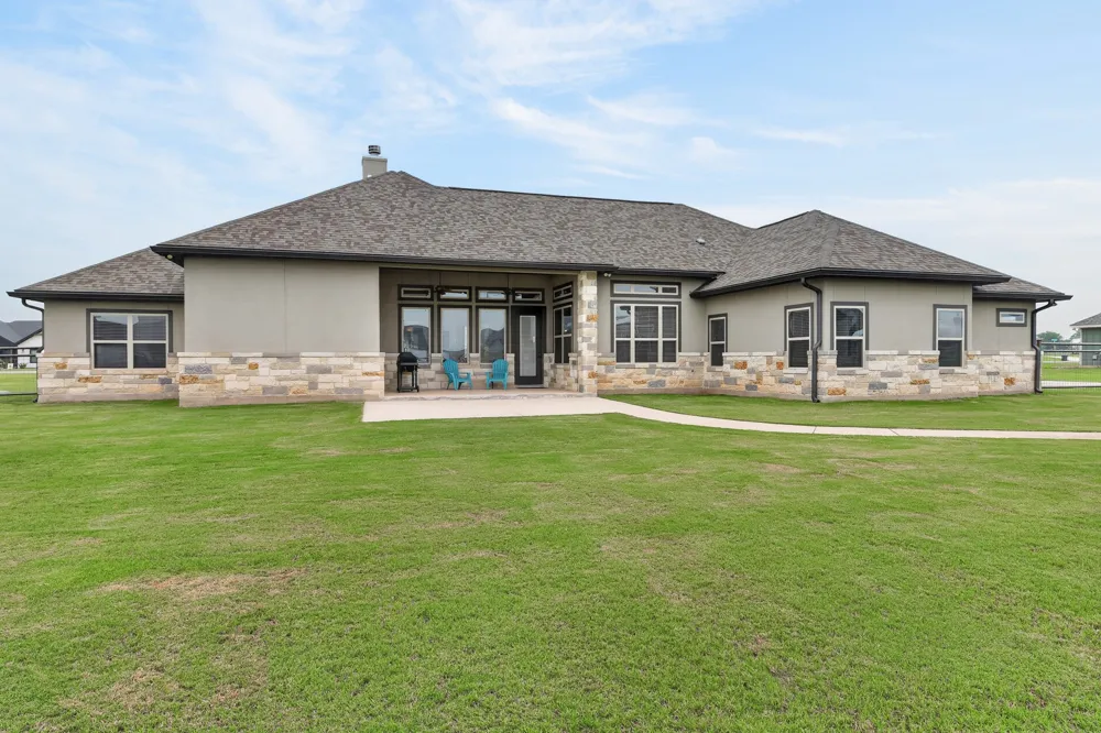 412 Farmstead Drive Seguin, TX 78155