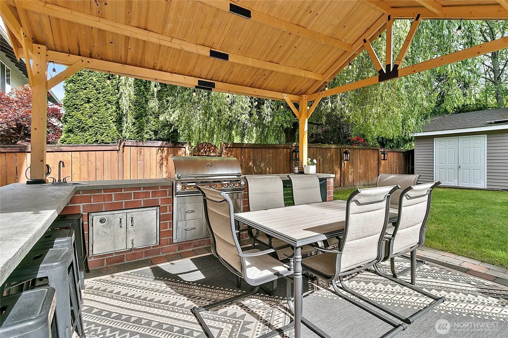 20407 SE 261st Place Covington, WA 98042