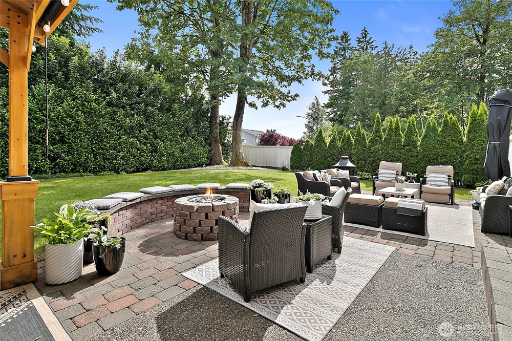 20407 SE 261st Place Covington, WA 98042