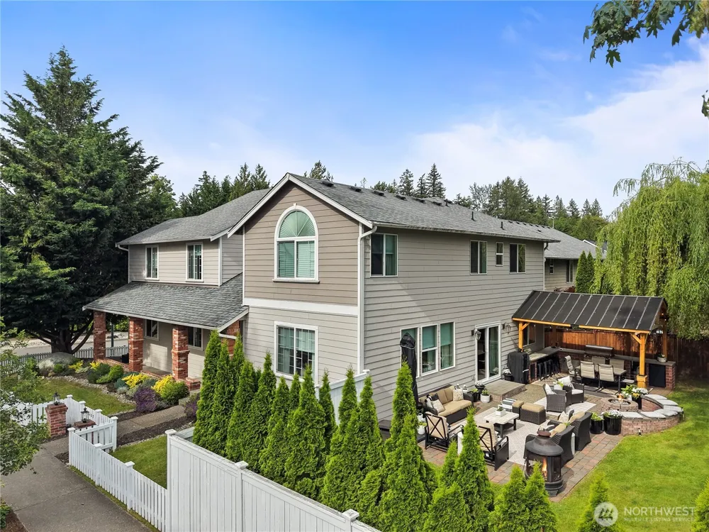 20407 SE 261st Place Covington, WA 98042