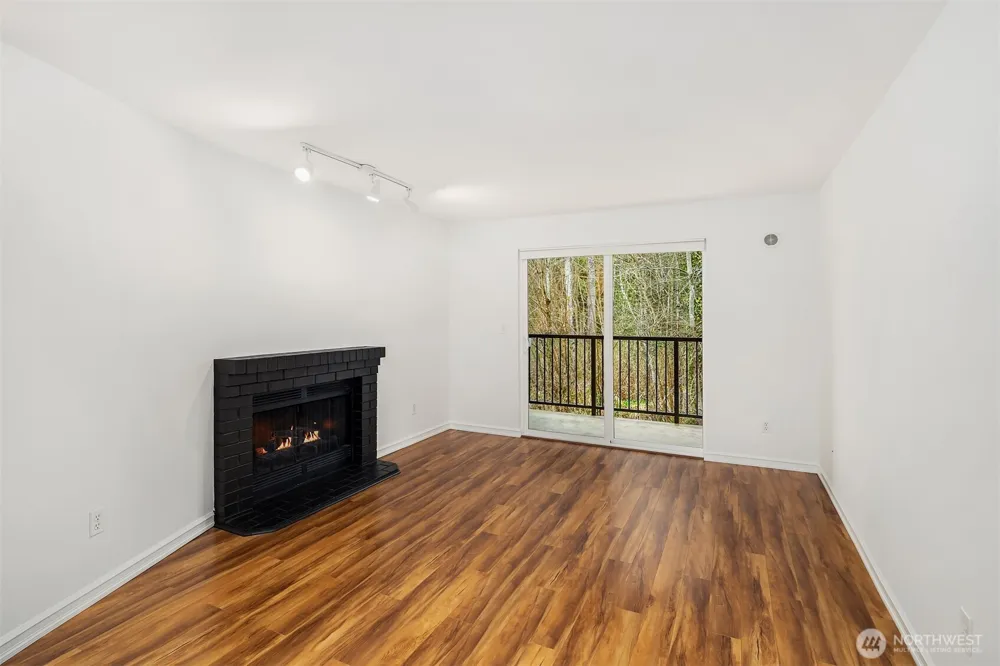 14006 NE 181 PLACE #B206 Woodinville, WA 98072
