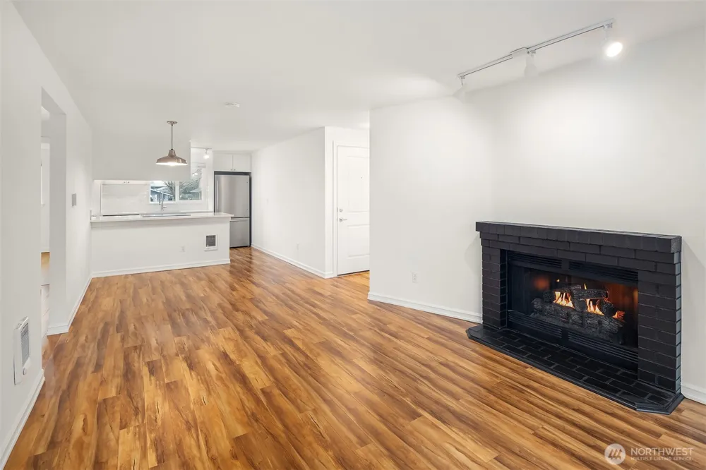 14006 NE 181 PLACE #B206 Woodinville, WA 98072