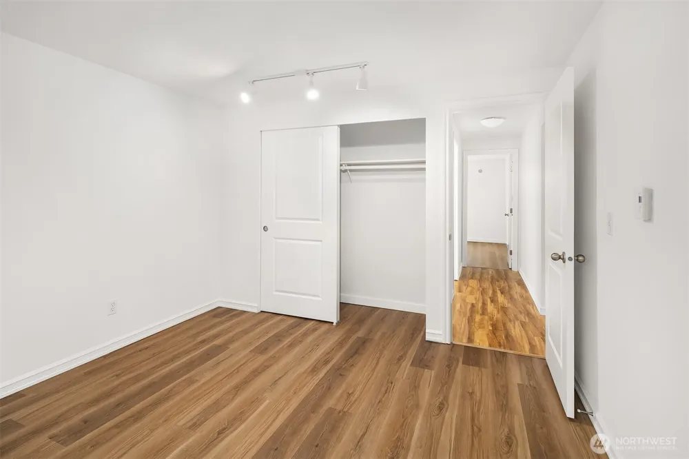 14006 NE 181 PLACE #B206 Woodinville, WA 98072