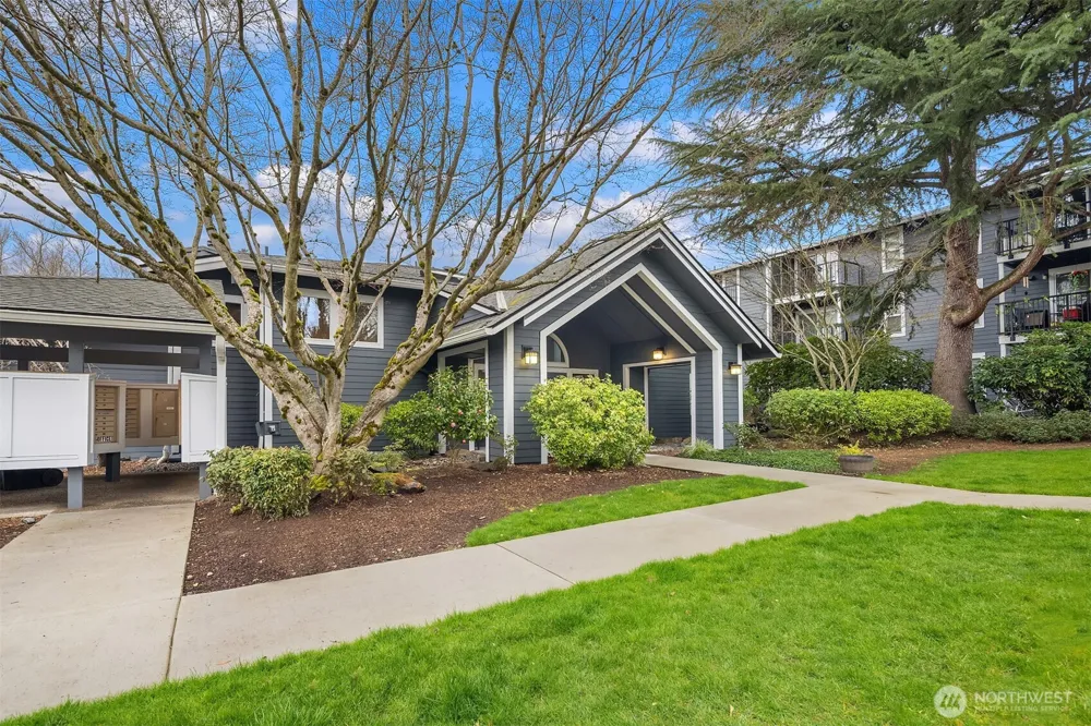 14006 NE 181 PLACE #B206 Woodinville, WA 98072