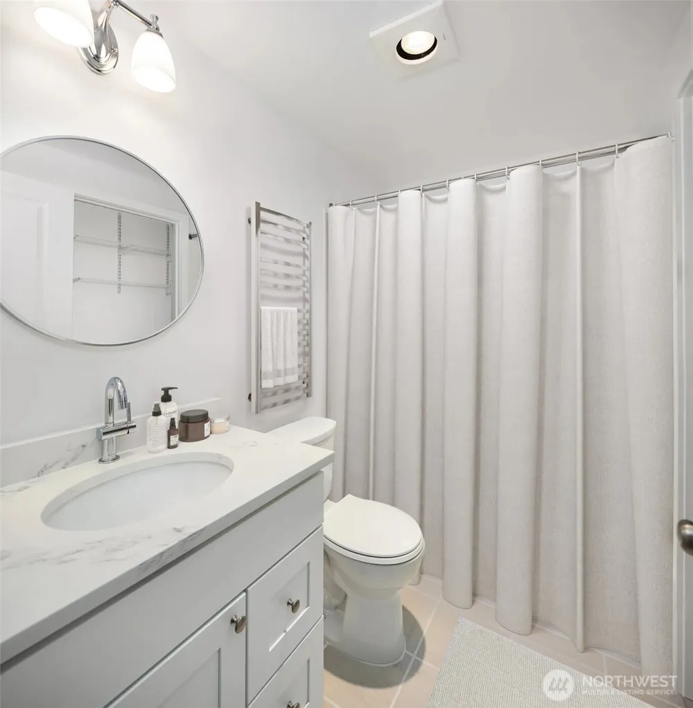14006 NE 181 PLACE #B206 Woodinville, WA 98072