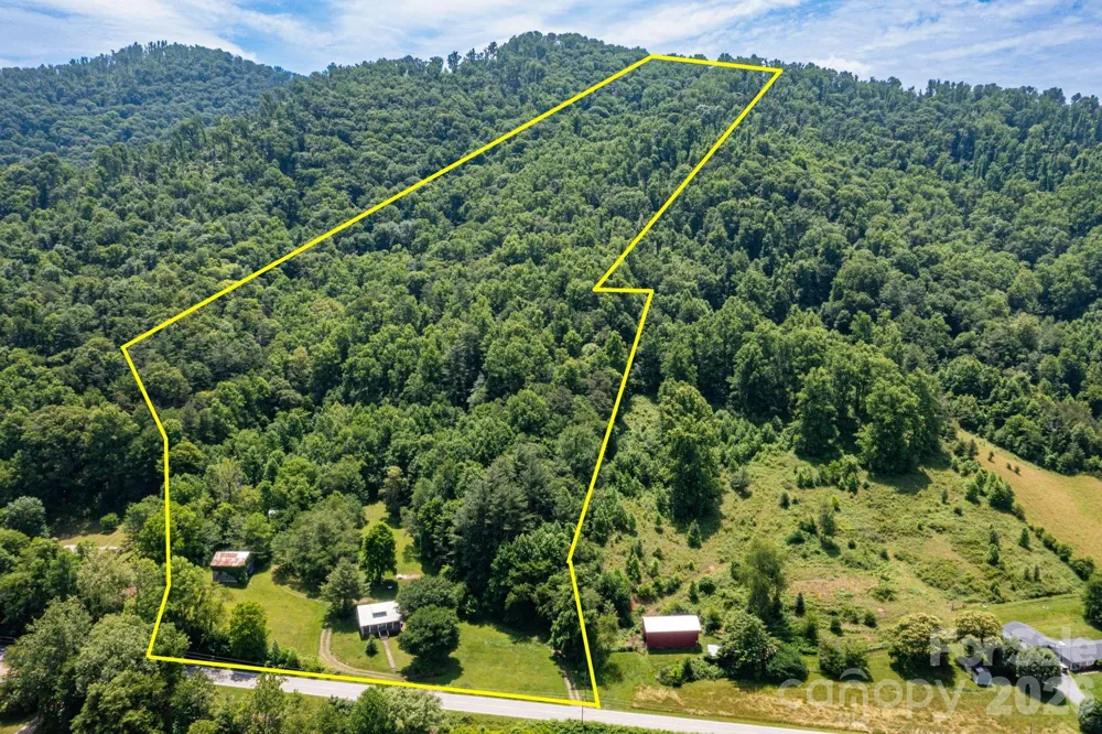 329 Fork Road Barnardsville, NC 28709