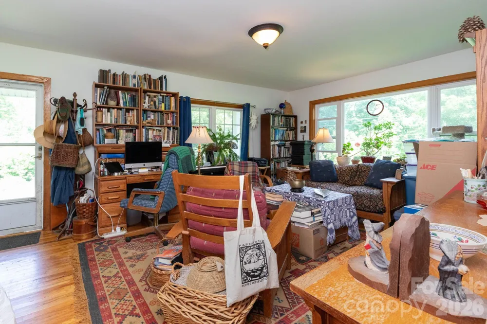 329 Fork Road Barnardsville, NC 28709