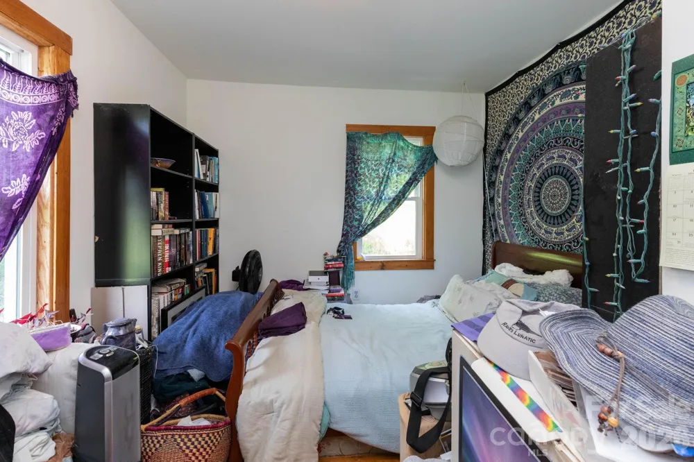 329 Fork Road Barnardsville, NC 28709