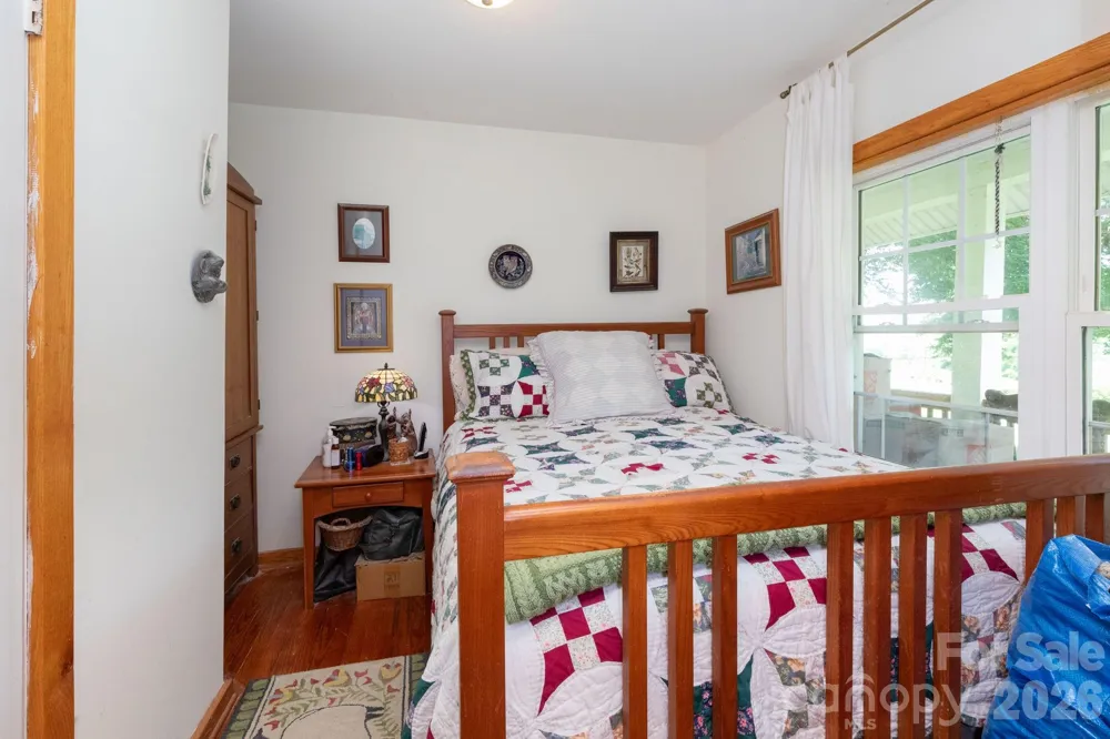329 Fork Road Barnardsville, NC 28709