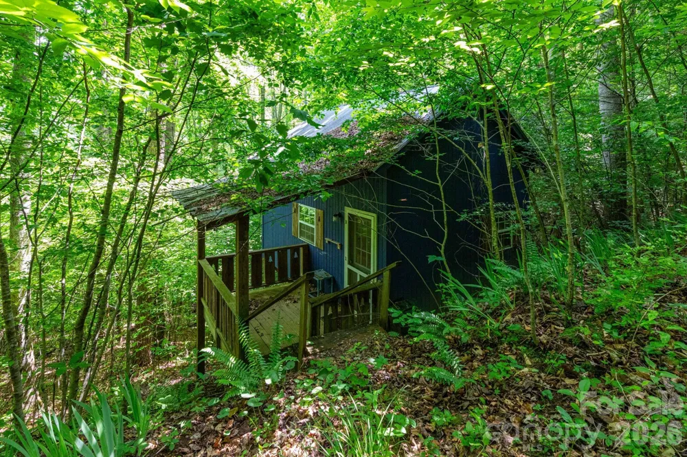 329 Fork Road Barnardsville, NC 28709