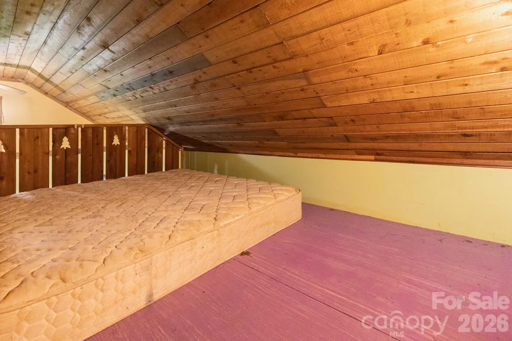 329 Fork Road Barnardsville, NC 28709