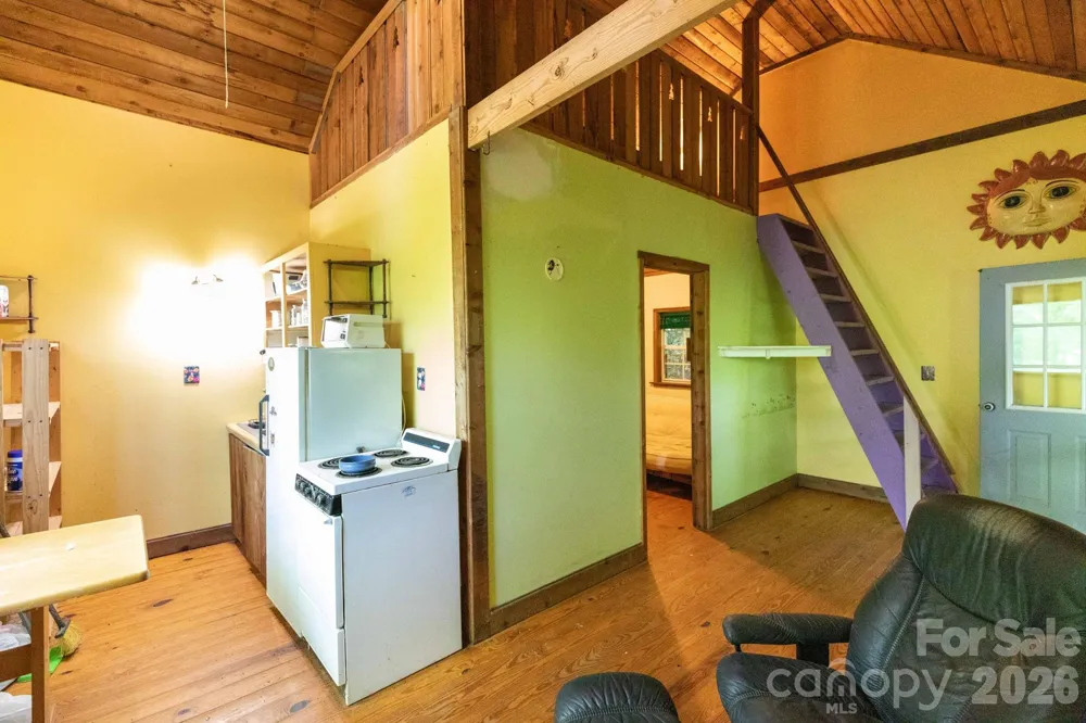 329 Fork Road Barnardsville, NC 28709