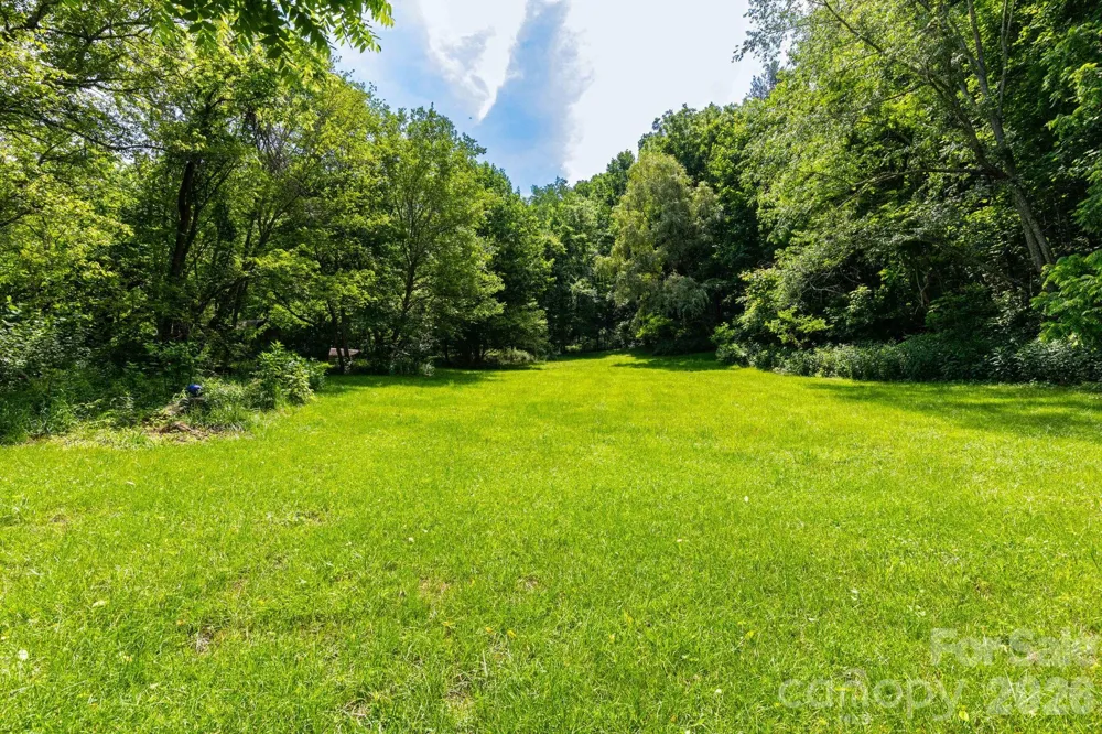 329 Fork Road Barnardsville, NC 28709