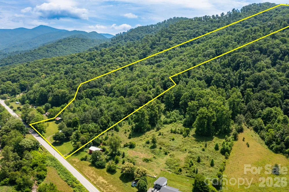 329 Fork Road Barnardsville, NC 28709
