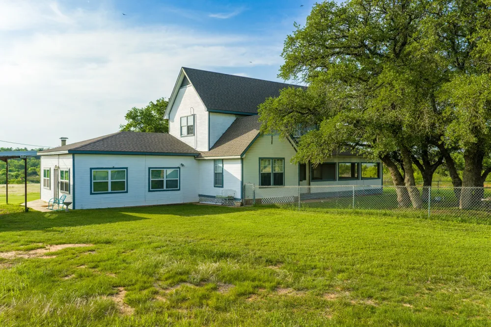 11079 Cr 266 Rochelle, TX 76872