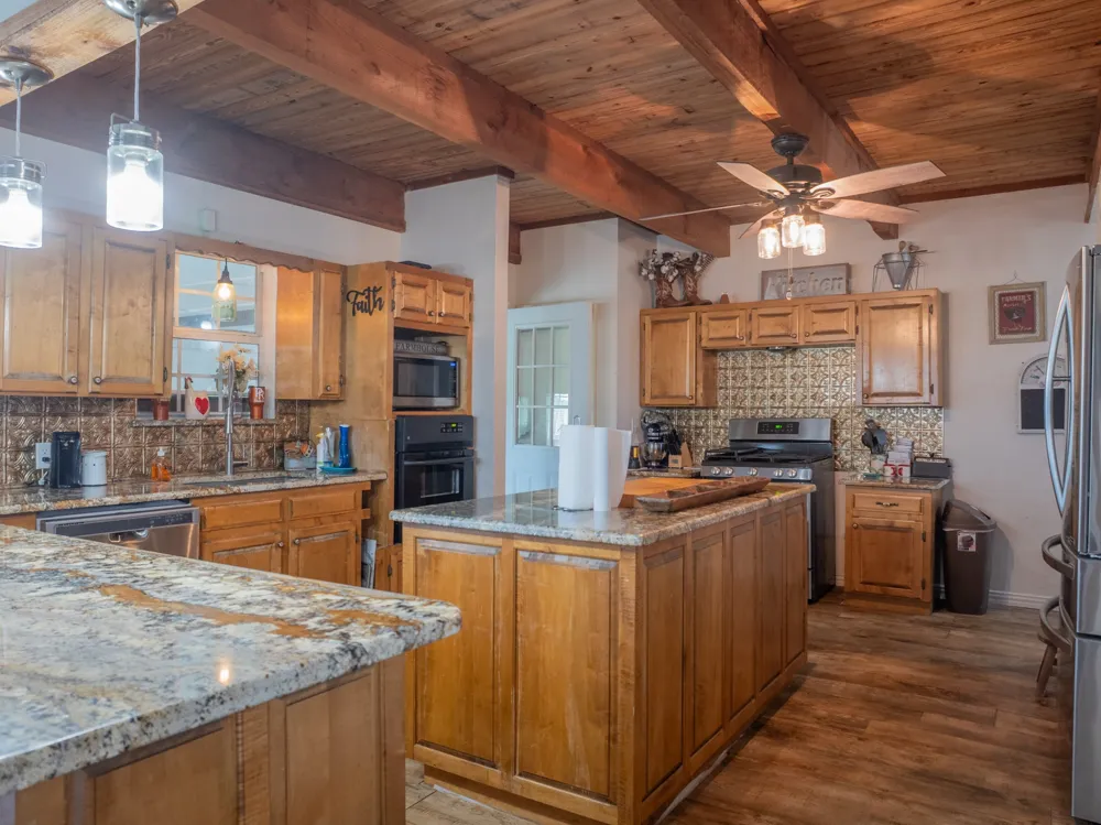 11079 Cr 266 Rochelle, TX 76872