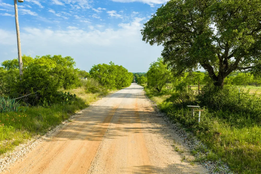 11079 Cr 266 Rochelle, TX 76872