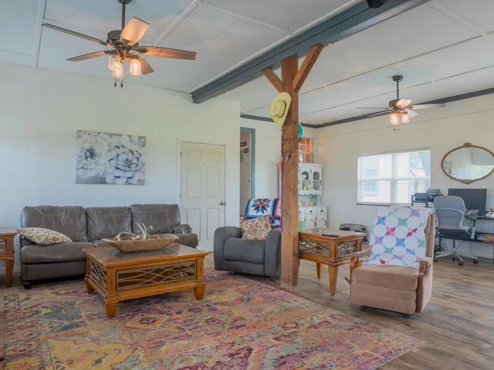 11079 Cr 266 Rochelle, TX 76872