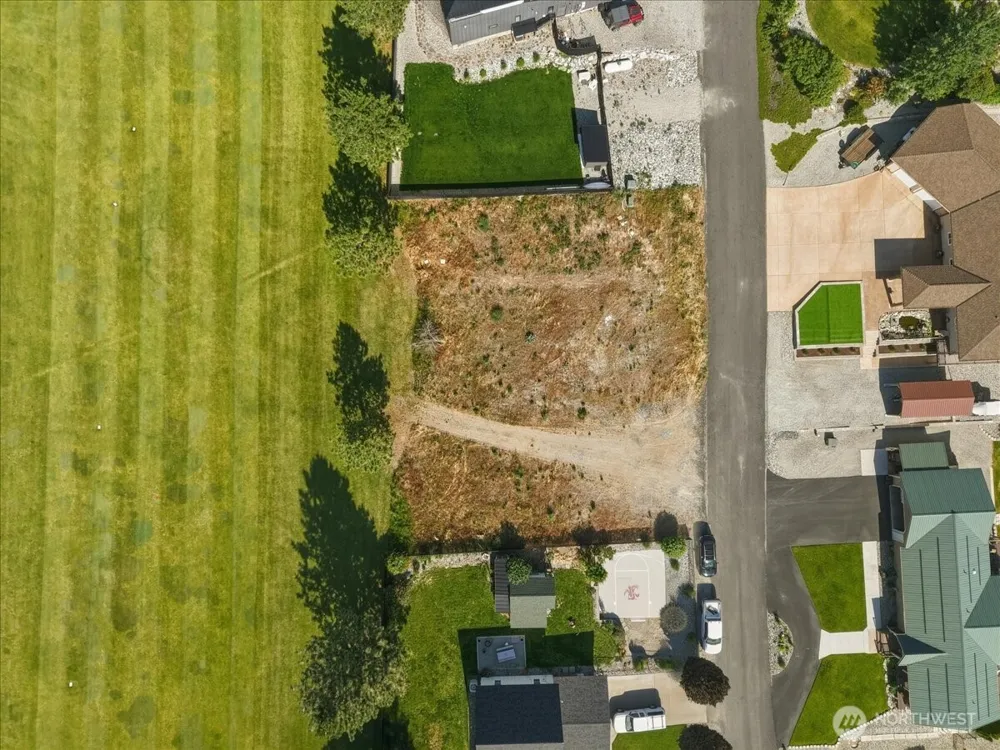 55 Long Drive Pateros, WA 98846