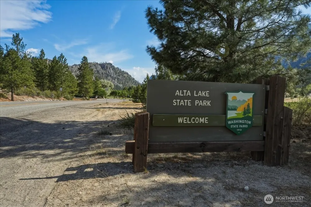 55 Long Drive Pateros, WA 98846