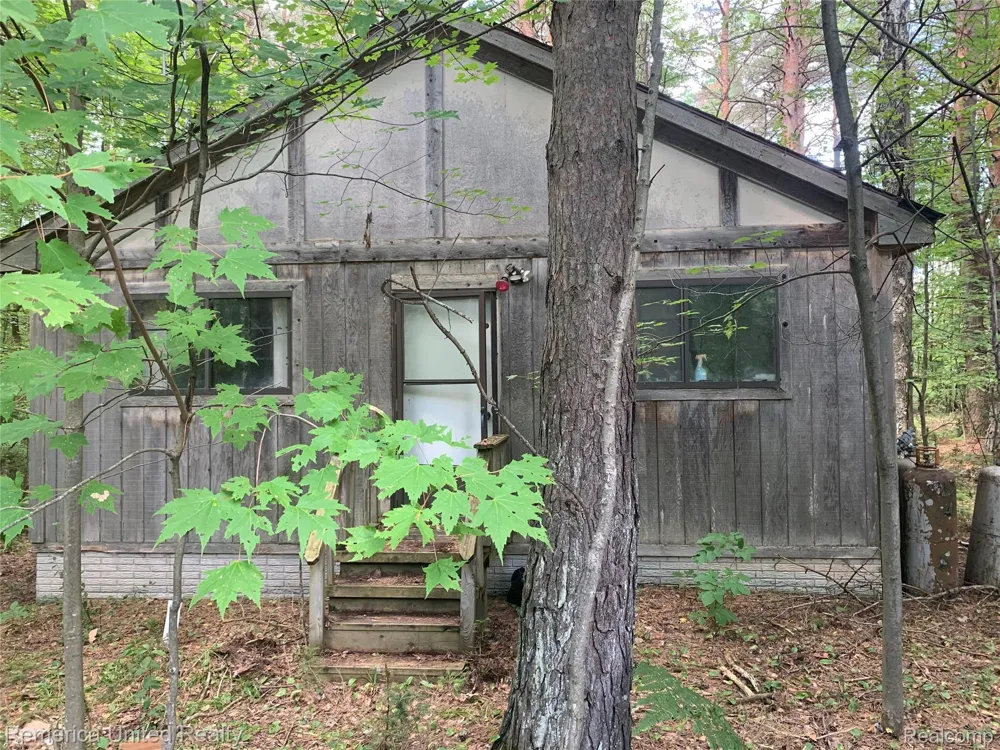 1571 E Quick Road Hawes Township, MI 48742