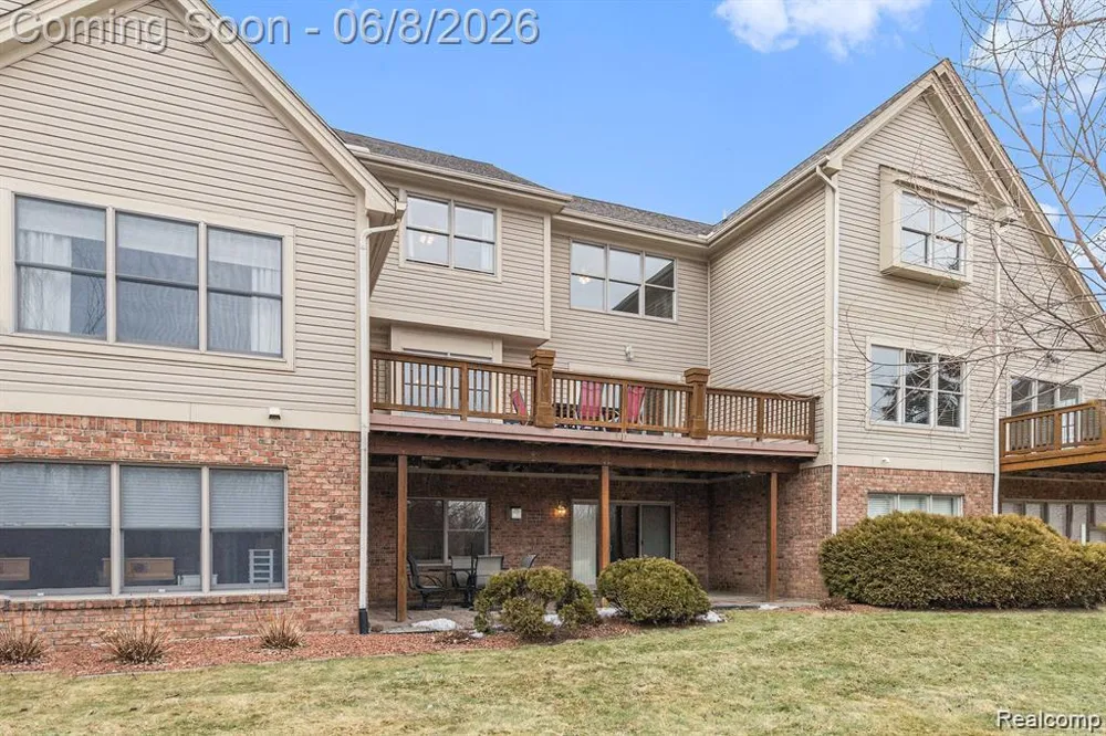 8095 Woodstone Court Grand Blanc Charter Township, MI 48439
