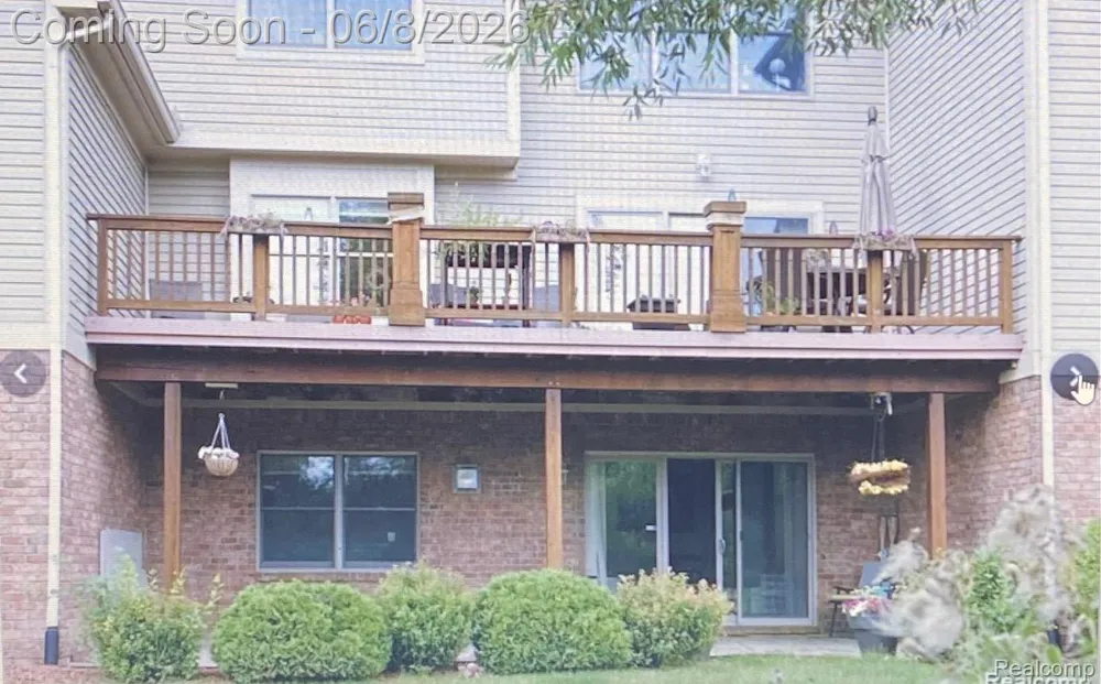 8095 Woodstone Court Grand Blanc Charter Township, MI 48439