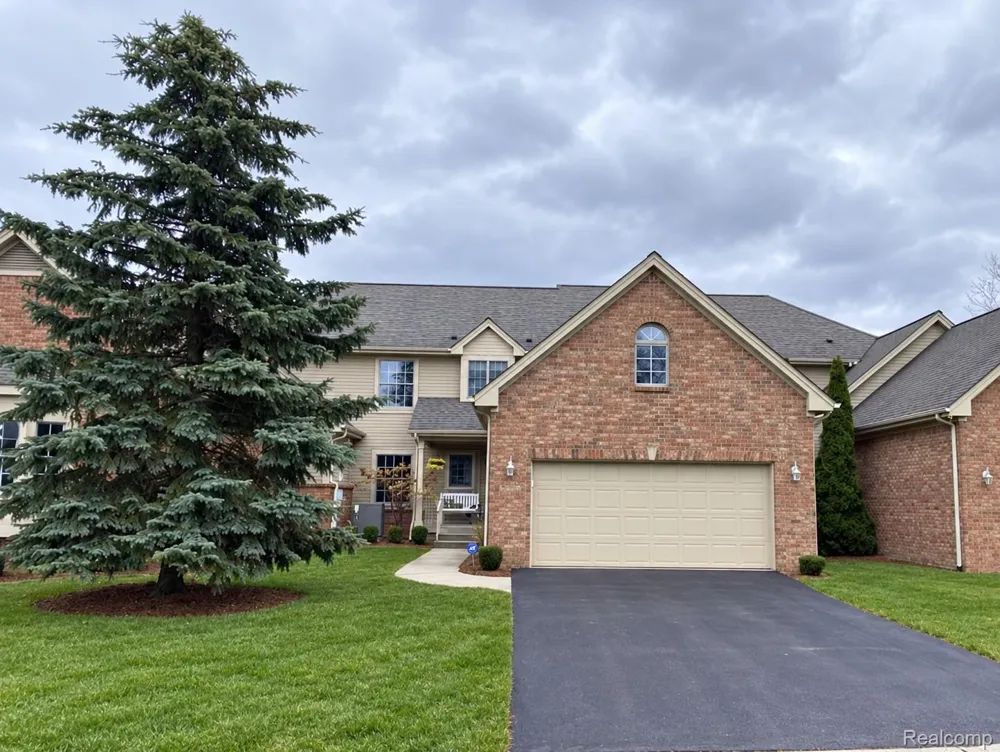 8095 Woodstone Court Grand Blanc Charter Township, MI 48439