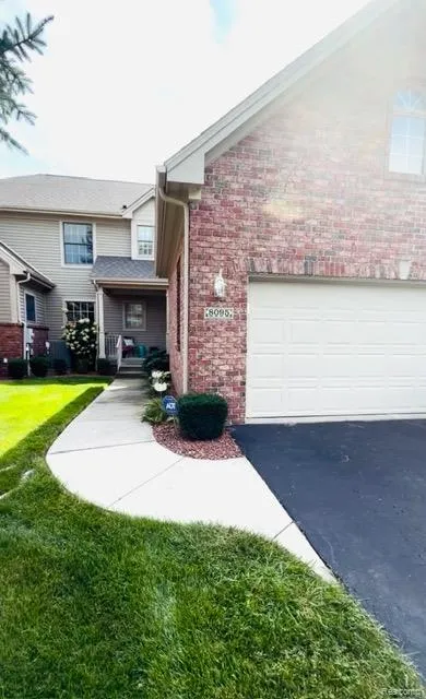 8095 Woodstone Court Grand Blanc Charter Township, MI 48439