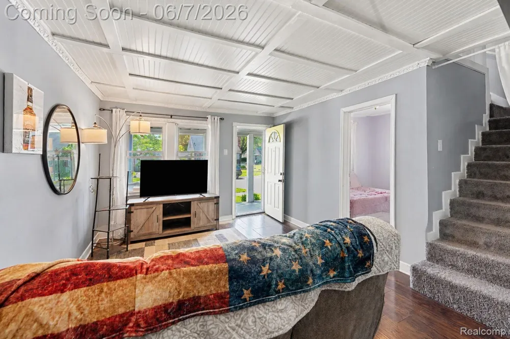 1304 Stewart Avenue Lincoln Park City, MI 48146