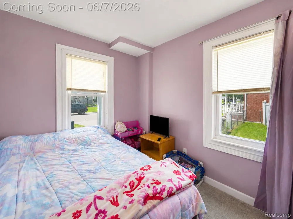 1304 Stewart Avenue Lincoln Park City, MI 48146