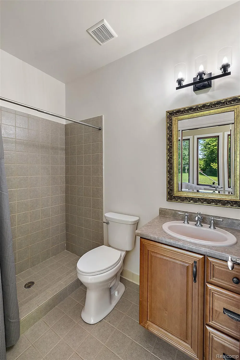 62502 Wayfaring Road Ray Township, MI 48096