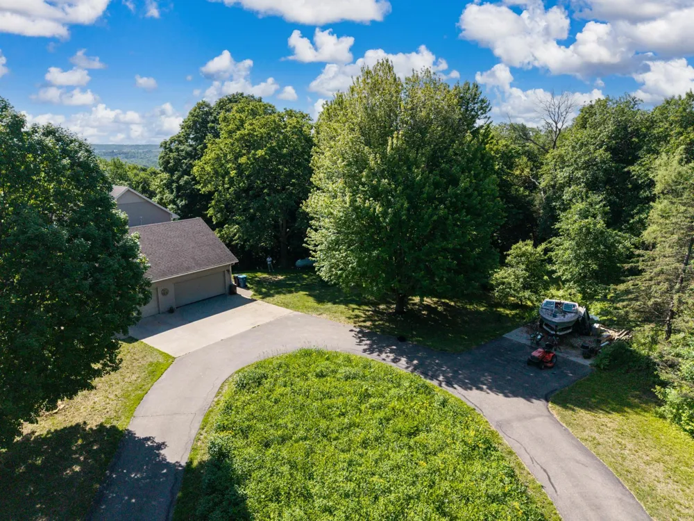 25507 208th Lane Belle Plaine, MN 56011