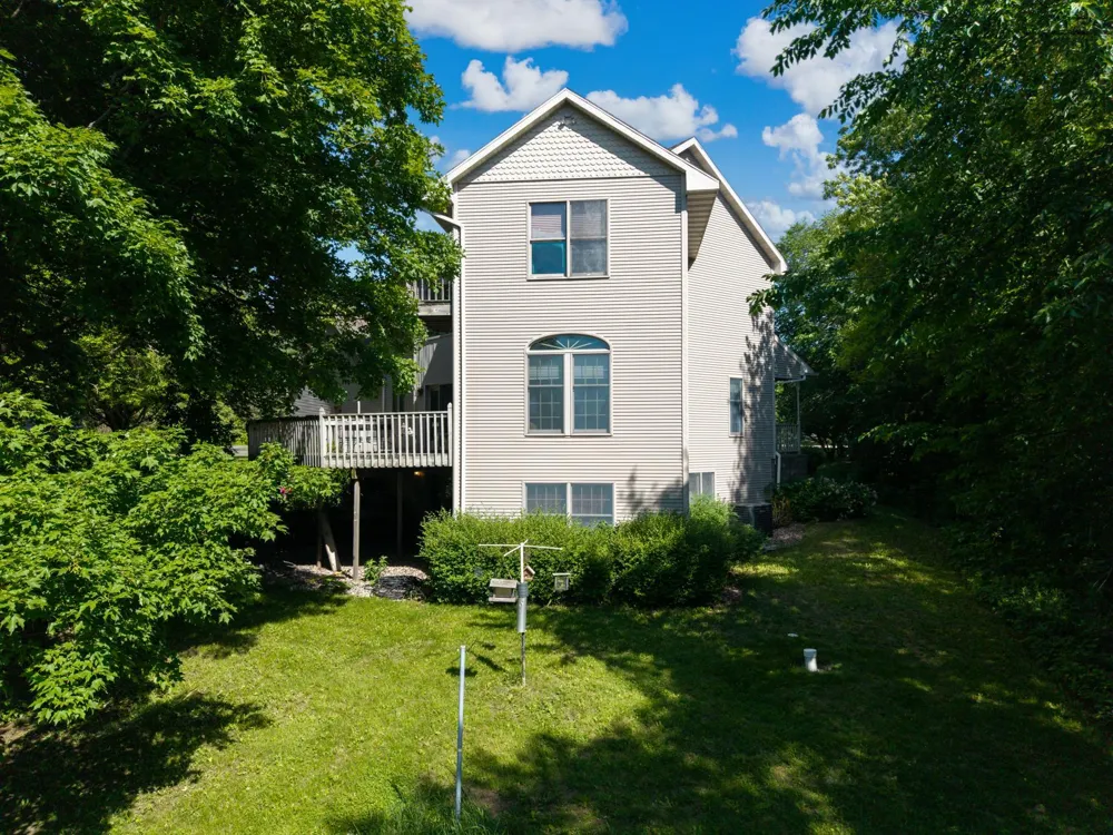 25507 208th Lane Belle Plaine, MN 56011