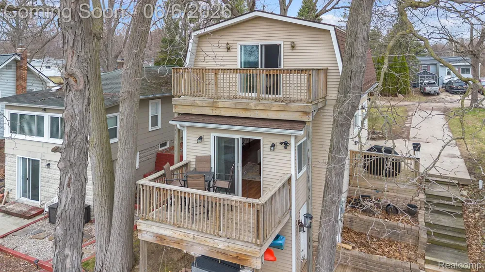 9473 Huron Street Dexter Township, MI 48169