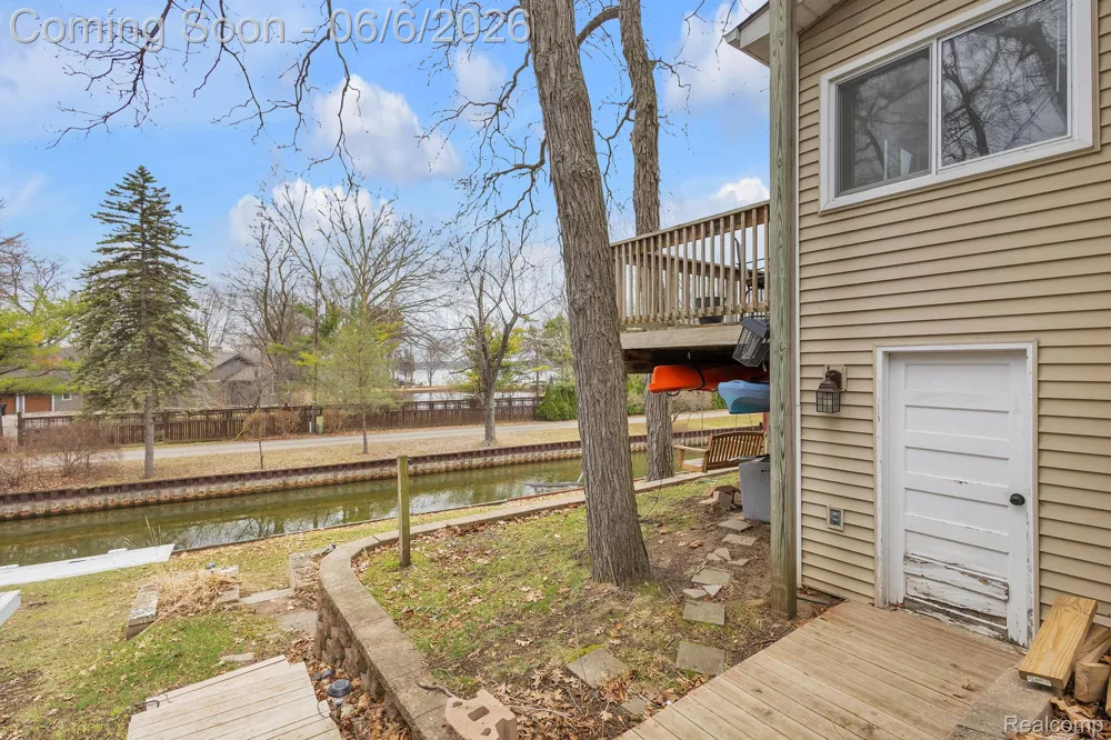 9473 Huron Street Dexter Township, MI 48169